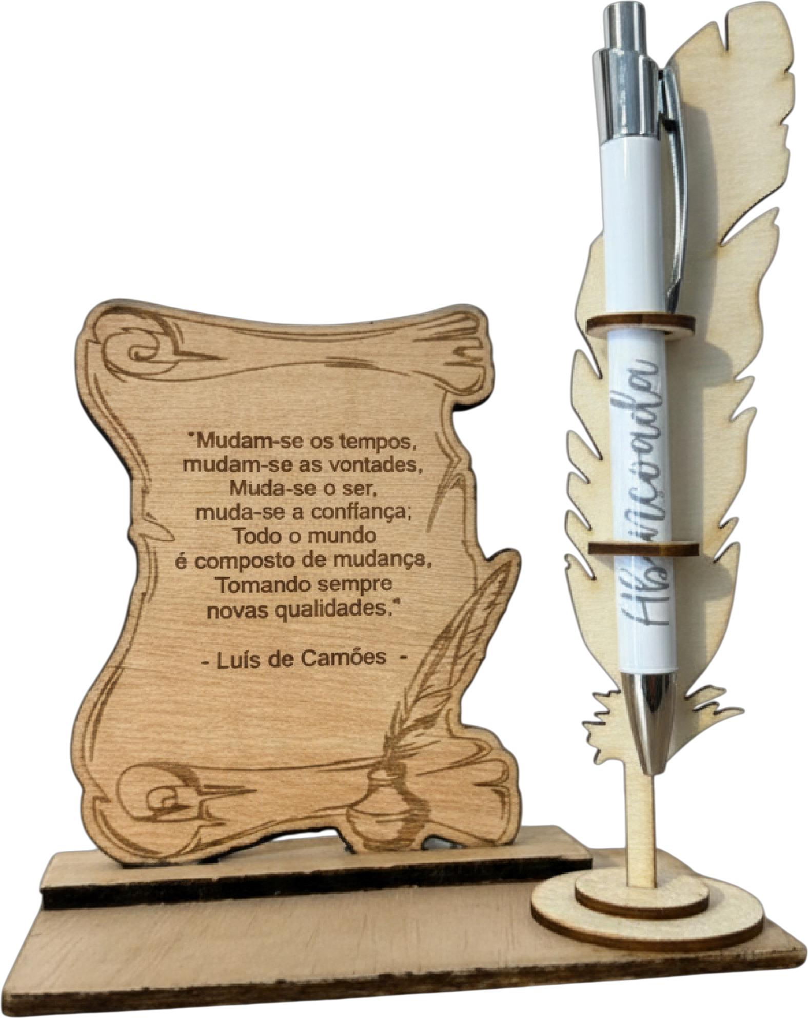 Pergaminho com Pena — Suporte de Caneta Personalizado a Laser